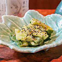 ●　たたききゅうりの梅おかか和え