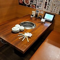 問屋厳選 焼肉牛星 高松空港通り店の雰囲気3