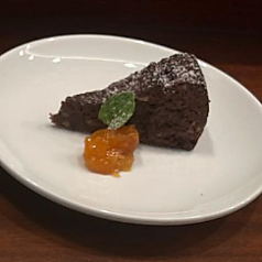 胡桃入りチョコレートケーキトルタカプレーゼ