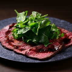 120分じっくり焼き上げたローストビーフ