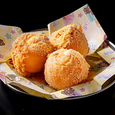 のび～るチーズボール
