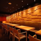 【Wi-Fi 利用可】店内ではWi-Fiもご利用いただけます。お連れ様を待つ間の、ちょっとしたお時間も快適にお過ごしください。