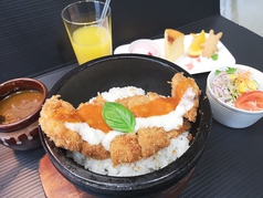 石焼チキンカツカレー