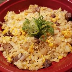 鉄板焼き屋のガーリックチャーハン 