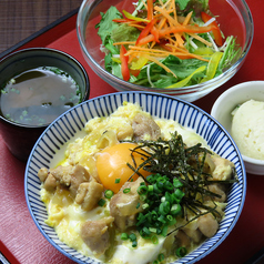 もつ鍋 から揚げ やきとり あかね総本店のおすすめランチ1