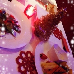 サプライズ用のお誕生日ケーキ持ち込みOK!またバースデーカクテルのプレゼントいたします。店舗までお気軽にご相談ください。ほか、二次会利用など貸切のご相談はお早めに。