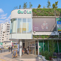 駅前グランピング施設。