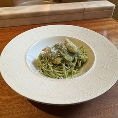 海老と帆立の冷製ジェノベーゼパスタ