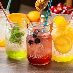 話題のモクテルなどノンアルコールドリンクも豊富です☆