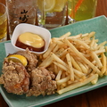 料理メニュー写真&nbsp;若鶏のから揚げ＆フライドポテト
