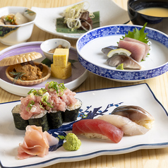 日本酒飲み放題と海鮮と寿司玉の特集写真