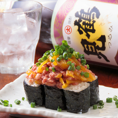 居酒屋 新宿三丁目 肉寿司の特集写真