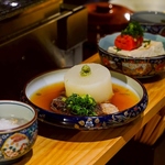 季節感ある一品料理が盛りだくさん！また、お酒と相性抜群の創作料理メニューもご用意しております！