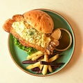料理メニュー写真&nbsp;フィッシュハンバーガー