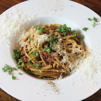ワインとのマリアージュがたまらない♪香り高い料理