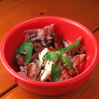 素材の旨味を味わえる、本格的スペイン料理