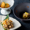 "和食×肉割烹"の新しい和食のスタイル。伝統的な日本料理の調理法と多彩な表現・アイデアを感じる料理を心豊かにお愉しみいただけます。