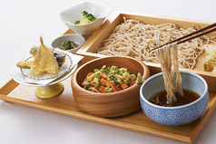 月替わりや日替わりランチも豊富にご用意しております。