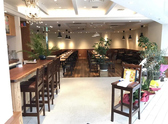 店内フロアは段差の無いバリアフリー仕様になっております。