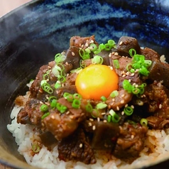 牛すじ煮込み丼