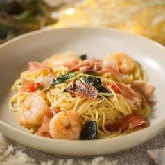 スペイン産生ハムと小海老の塩レモンペペロンチーノ
