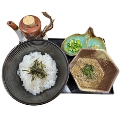 漬け鯛茶漬け