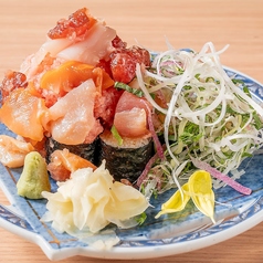 赤貝とつぶ貝のWこぼれ寿司
