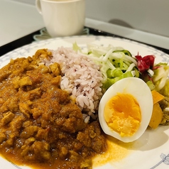 手作りスパイスチキンカレーの写真