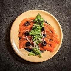 スモークサーモンのカルパッチョ