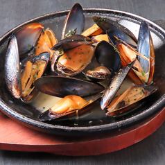 ムール貝の鉄板ガーリックバター