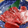 「赤身肉オールスター盛り」がおすすめ！和牛含む様々な赤身肉が一度に味わえる贅沢な盛り合わせです。