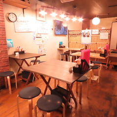 少人数、二次会、お仕事帰りのサク飲みにも！テーブル席ご利用ください。