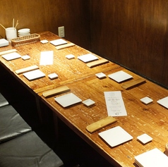 ゆったりくつろげる半個室の掘りごたつ席♪(2階)