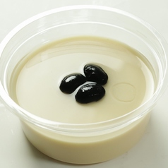 ふわとろアーモンドプリン～黒豆のせ～