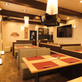 お店を丸ごと貸し切って、周りを気にせず思い切り盛り上がりませんか！大人数でのご宴会やパーティー、特別なイベントに最適な貸切プランをご用意しております。お客様のご要望に合わせたコースやお料理など、柔軟に対応させていただきます。思い出に残る素敵な時間を演出いたしますので、ぜひ一度ご相談くださいませ。