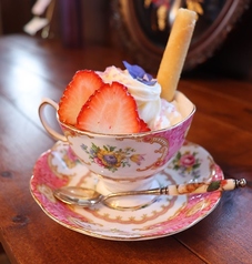 バニラソフト・クッキー・苺