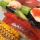 野菜五種寿し(790円)アスパラ(明マヨ)、茗荷、コーン、赤パプリカ、大和芋(梅肉)です。2015年8月14日