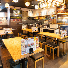 レトロ感が新しい！懐かしくてあったかい！世代を超えて、ネオ大衆酒場として大注目◎思わず写真を撮ってSNSで自慢したくなる、こだわりの内観です♪