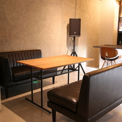 【4名テーブル×1卓】広々座れる4名様用ソファ席♪
