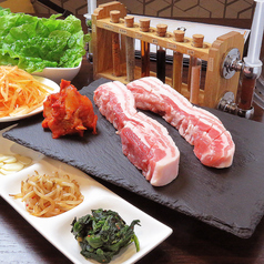 韓国料理テジラボの特集写真