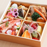 料亭の味をご自宅でも。お持ち帰りメニューもございます