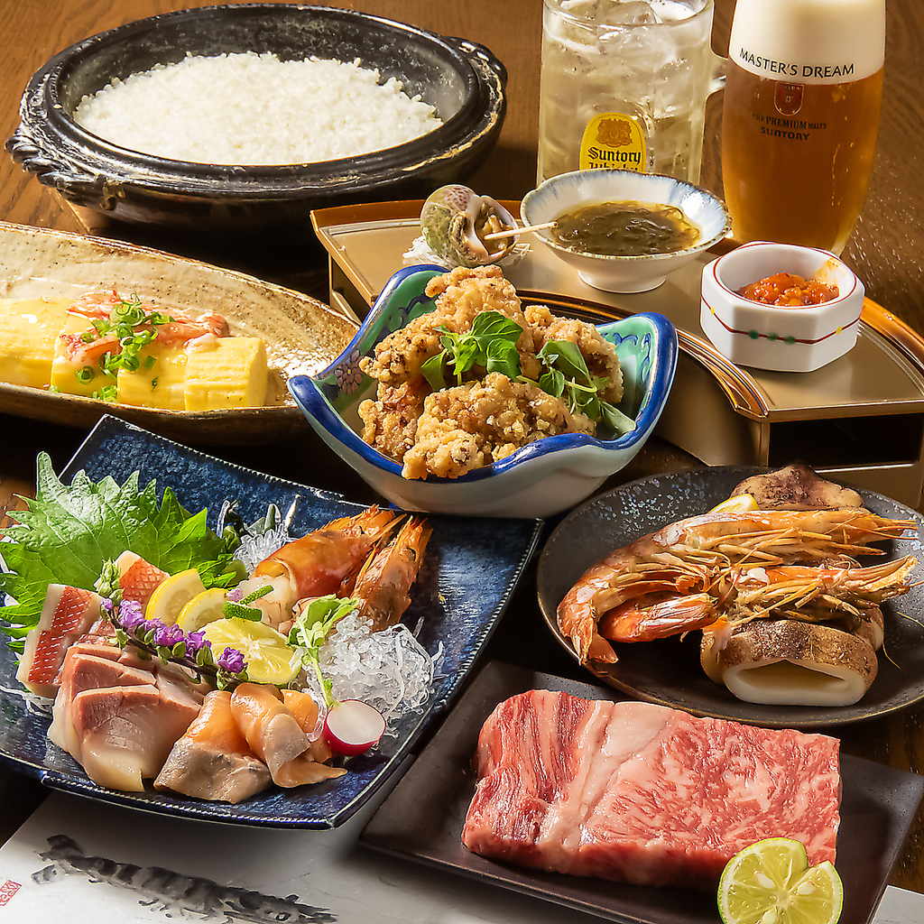 各種宴会に最適！お造りはもちろん、和牛炭火炙りや海鮮炭焼きなども楽しめるコースは6000円(税込)♪