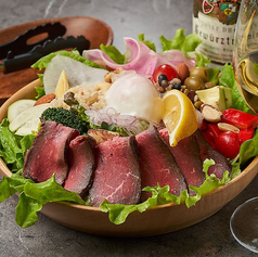 人気のサラダボウルも充実♪