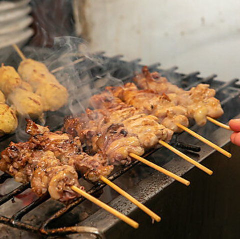 京橋駅徒歩1分の焼き鳥屋☆気軽に立ち寄りやすいお店なので、仕事帰りにフラッと♪