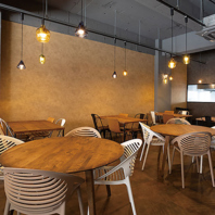 洗練されたお洒落な空気が漂う店内。