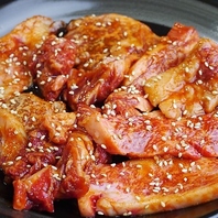 【ランチメニュー】自分好みにカスタム◎自慢の丼を堪能