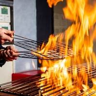 豪快藁焼きで引き出す素材本来の旨味