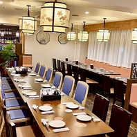 明るく開放感のある店内でごゆっくりとどうぞ♪