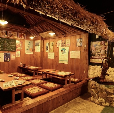 沖縄居酒屋 昭和村の雰囲気1