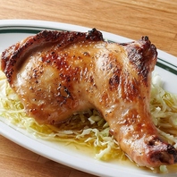 豪快大きな骨付きモモ1本焼き